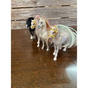 Disney Cinderella Little Mermaid Horses Lot Action‎ Figures Toys